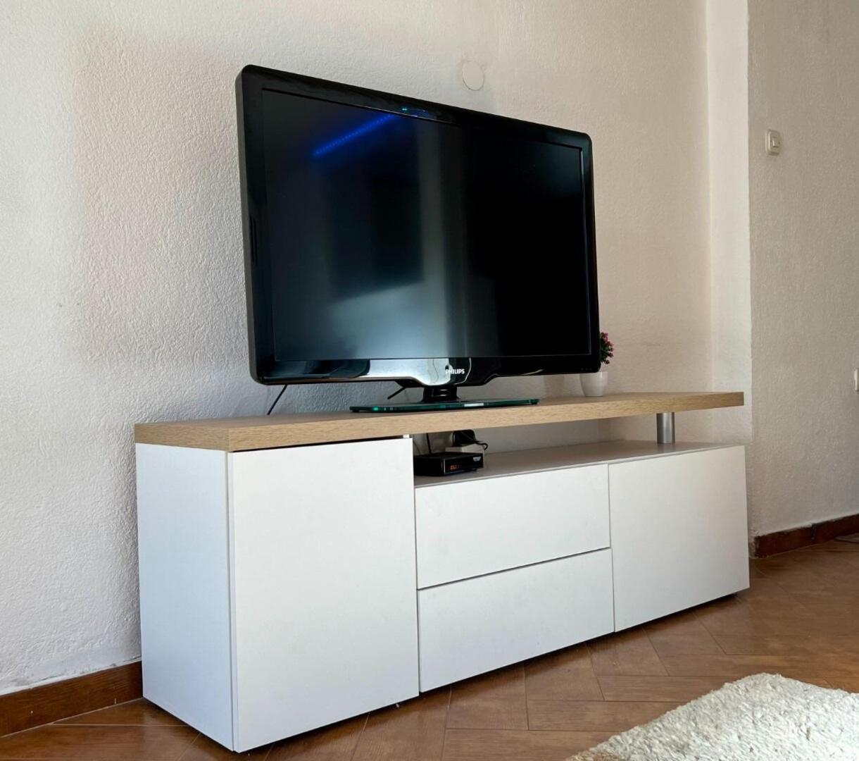 Jure - Ground Floor Studio-apartments Apartament