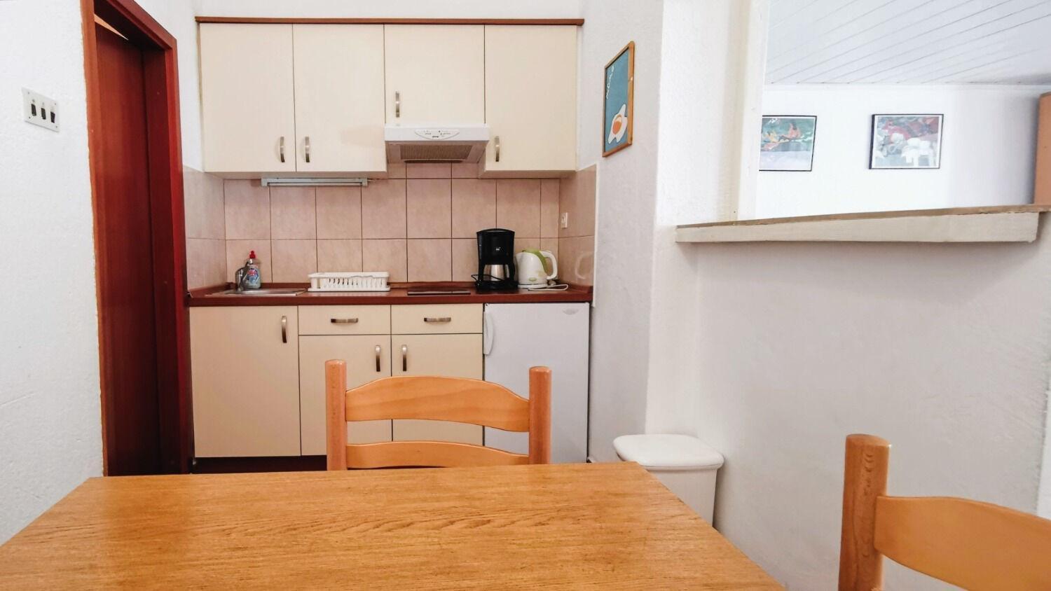 Apartma Jure - Ground Floor Studio-apartments
