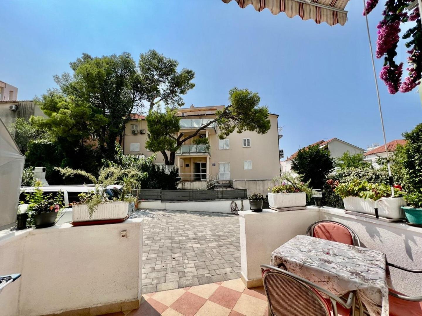 Apartament Jure - Ground Floor Studio-apartments