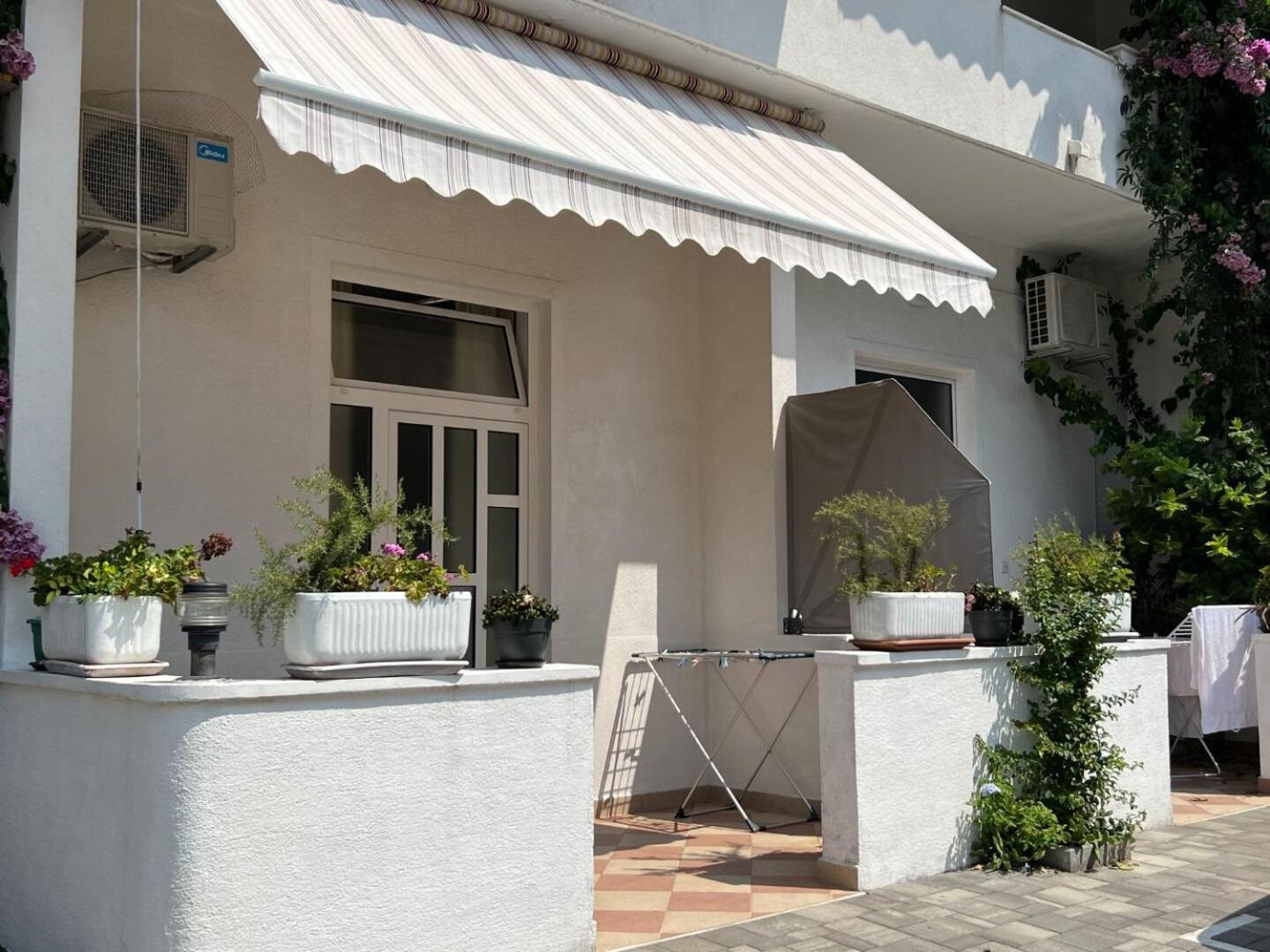 Apartament Jure - Ground Floor Studio-apartments *