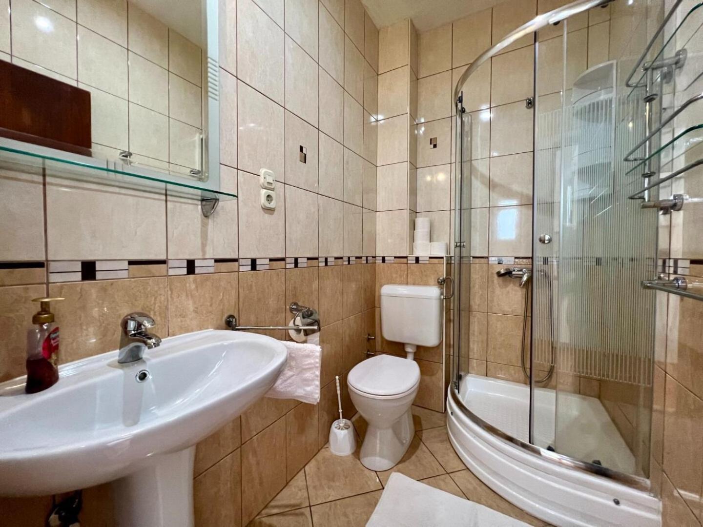 Jure - Ground Floor Studio-apartments *